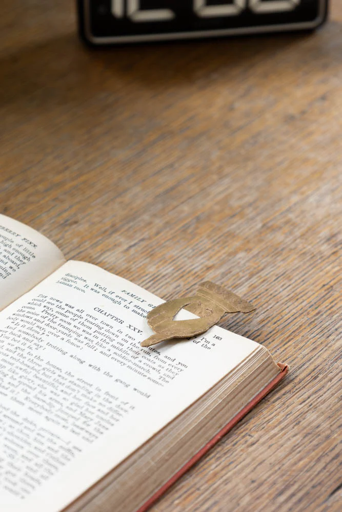 Antiqued-Effect Bookmark Hand - Image 7