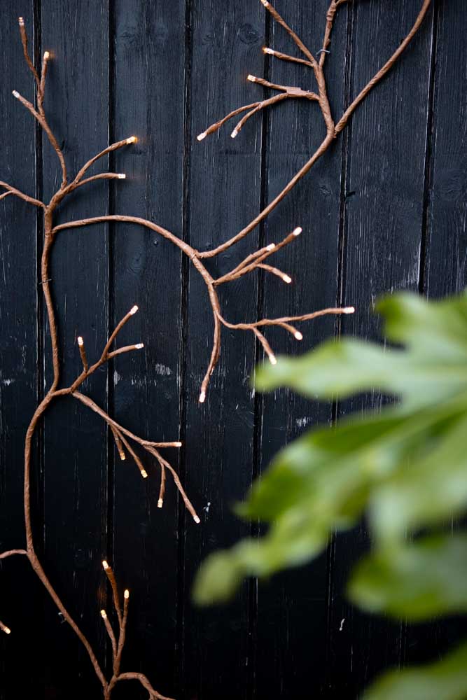 Climbing Ivy Indoor/Outdoor Solar Light - Image 5