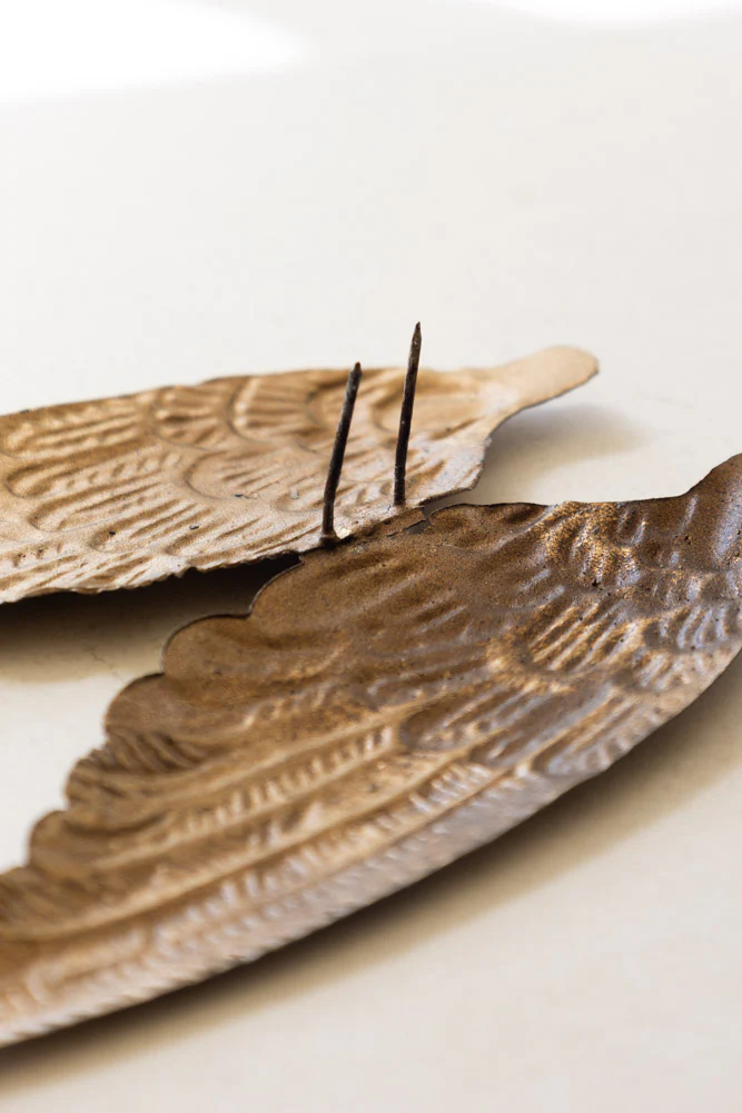Gold Winged Metal Candle Decoration - Image 4