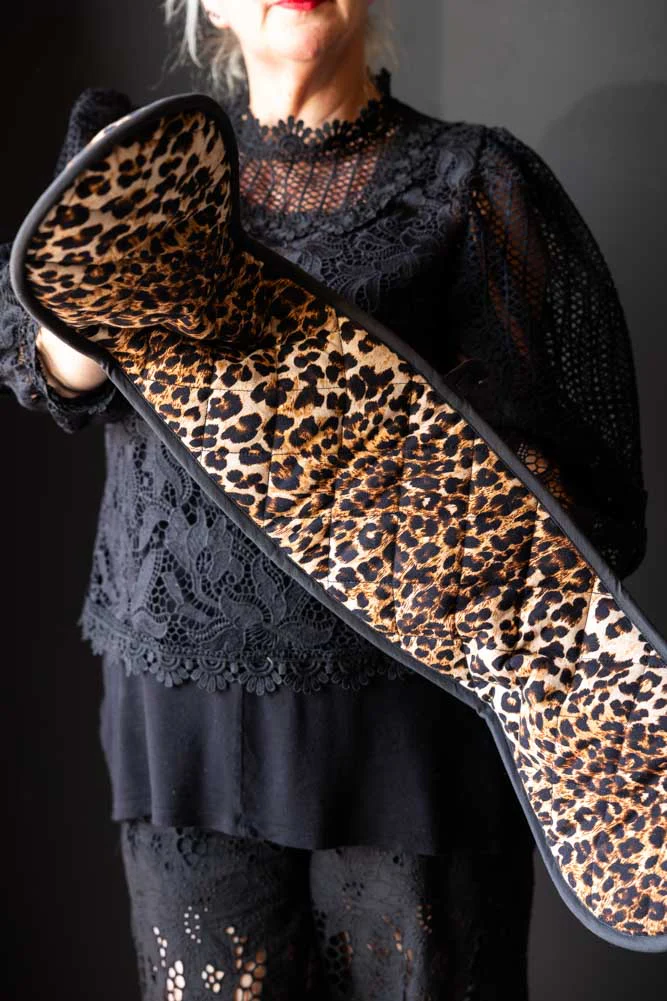 Luxury Leopard Print Oven Gloves - Image 14