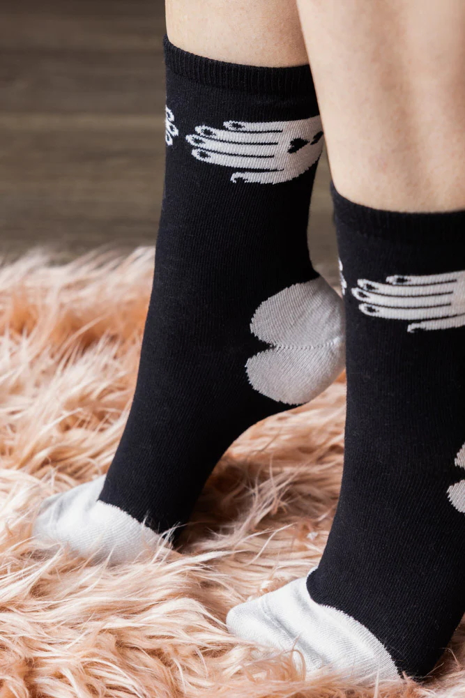 Pack Of 4 Monochrome Hand Print & Red Swan Socks - Image 5