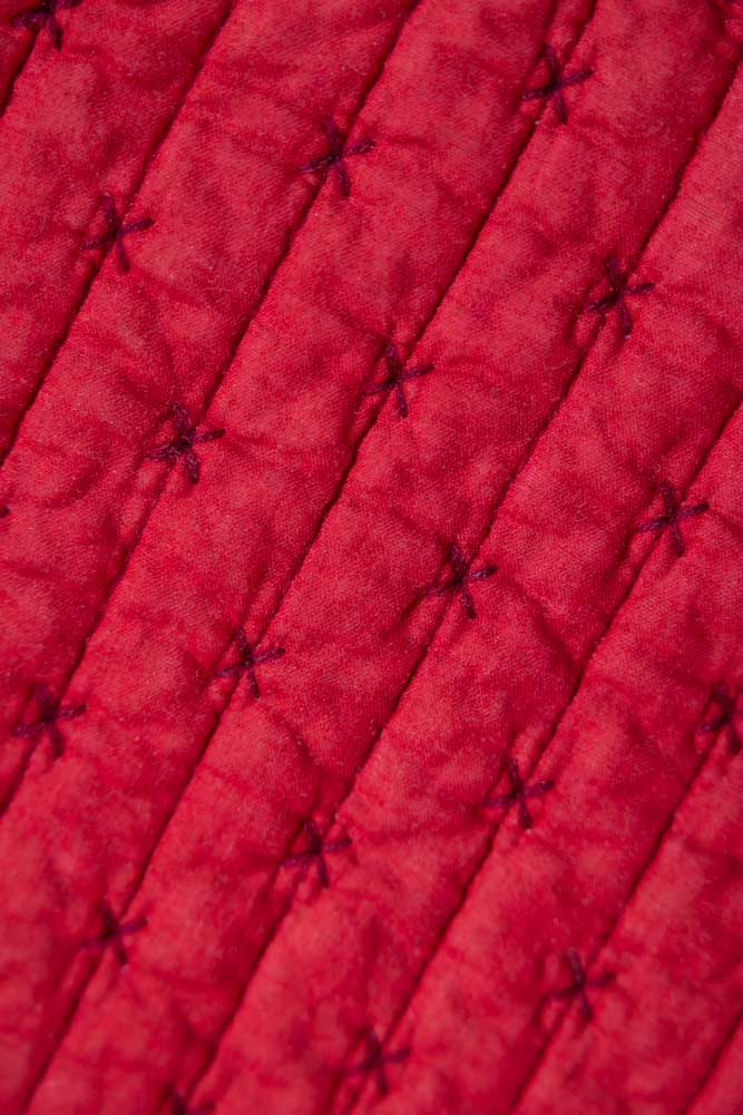 Red Cross-Stitch Cotton Quilt - Image 3