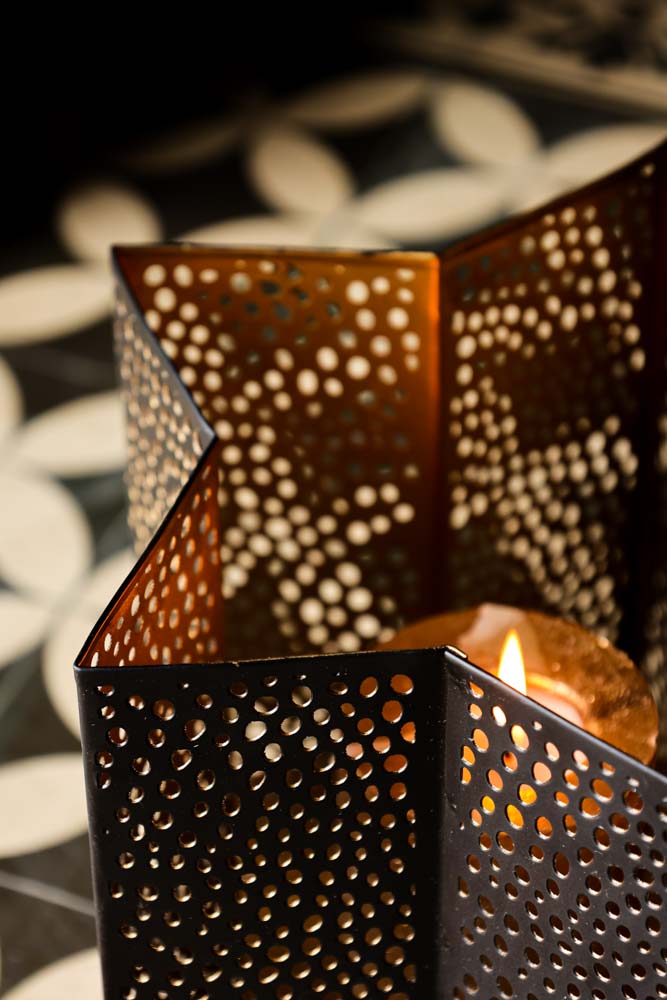 Set Of 2 Black & Gold Star Lanterns - Image 11