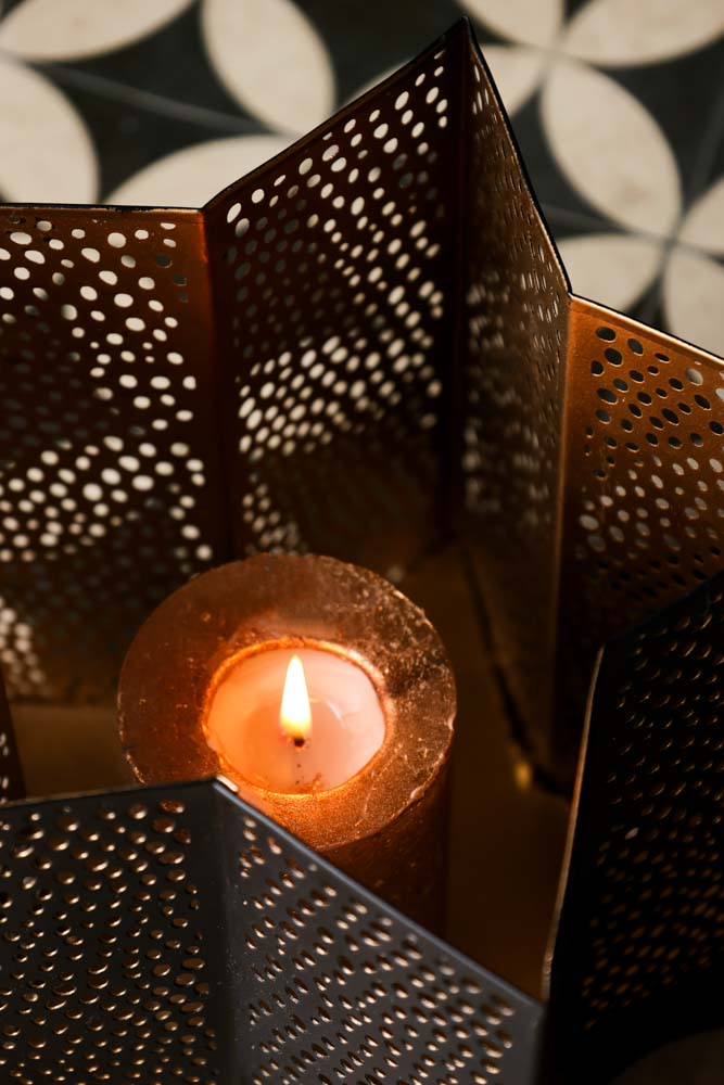 Set Of 2 Black & Gold Star Lanterns - Image 12