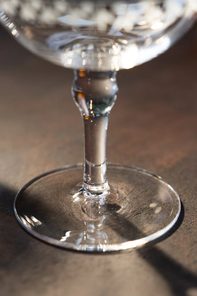 Set Of 2 Vintage Etched Champagne Glasses - Image 5